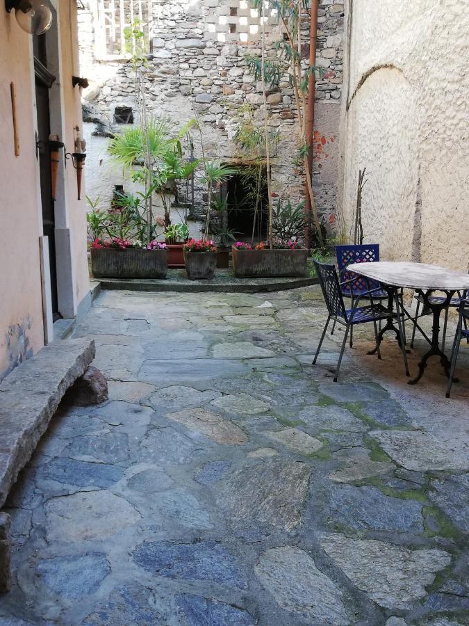Giardino Apartment Porto Valtravaglia Ngoại thất bức ảnh